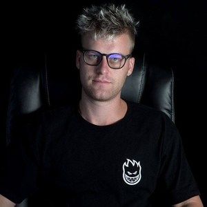 Meet your Posher, Chase